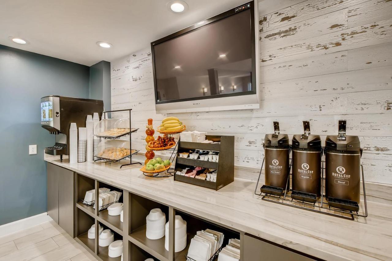 Orangewood And Midtown 2*
