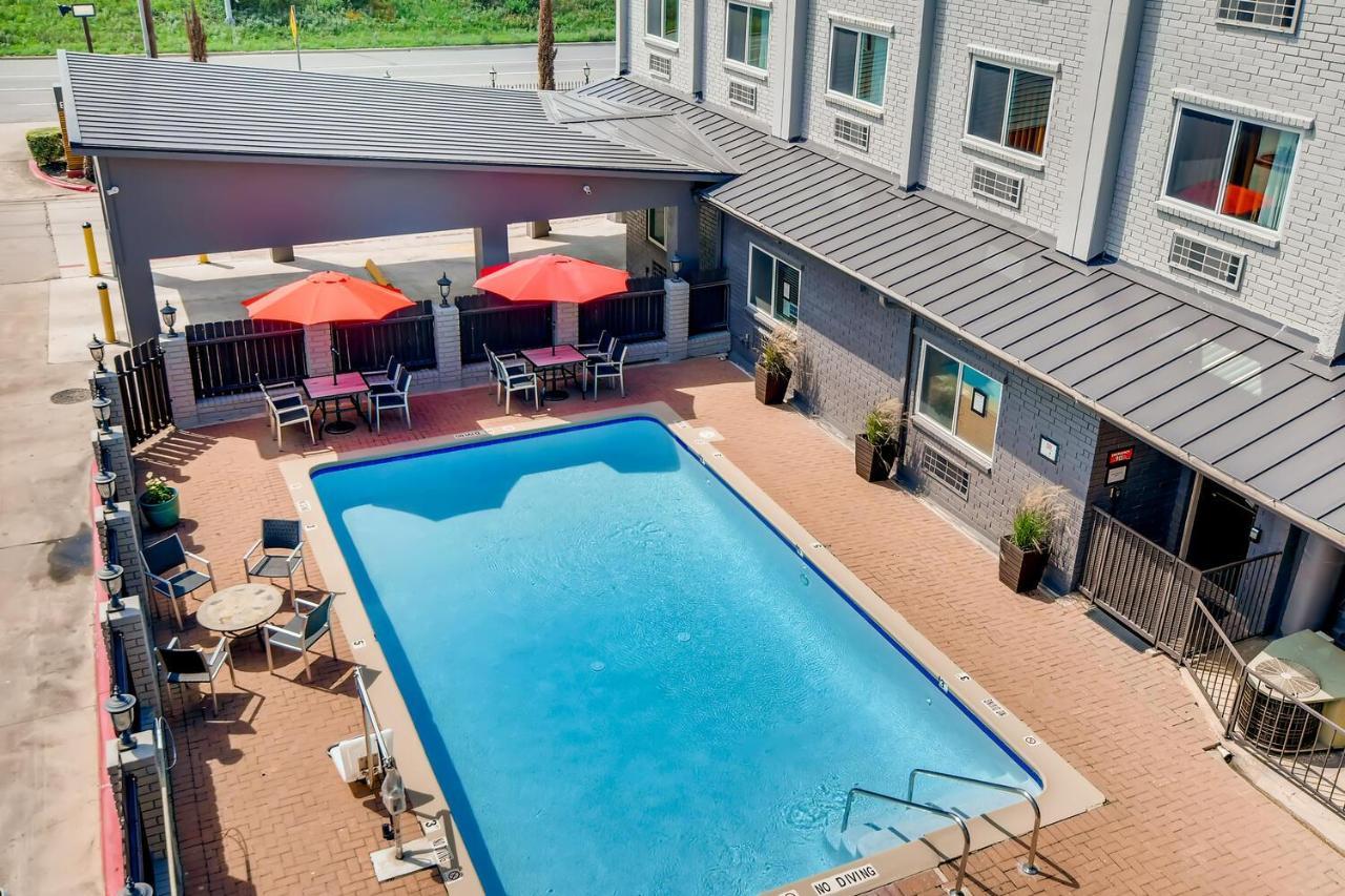 Hotel Orangewood And Midtown 2*